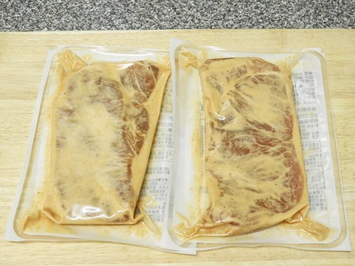 看一下這中一香酥厚切豬排的背面