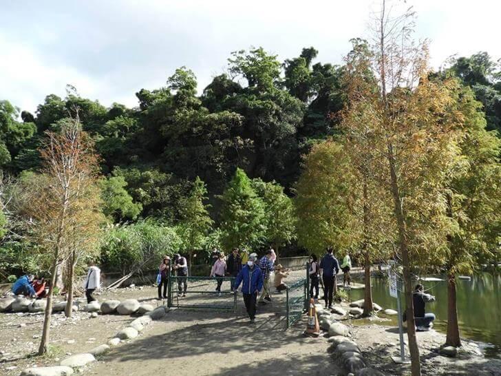 從這邊走進去的地面很滑