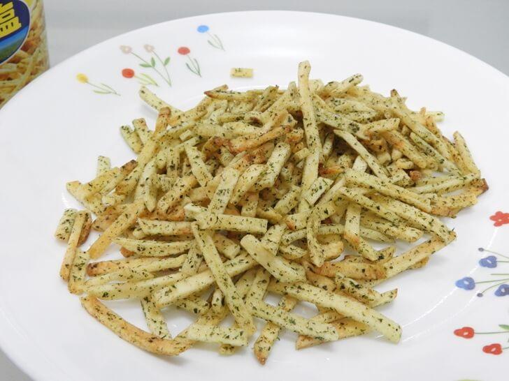 一整盤湖池屋洋芋條海苔鹽味