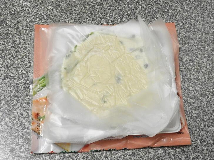 打開義美香酥蔥油餅