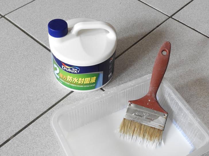 接著使用強效防水封固液