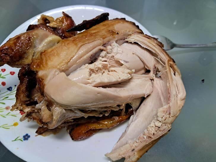 雞胸肉不柴，相當柔軟好吃