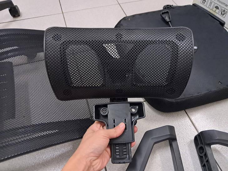 頭枕部件正面