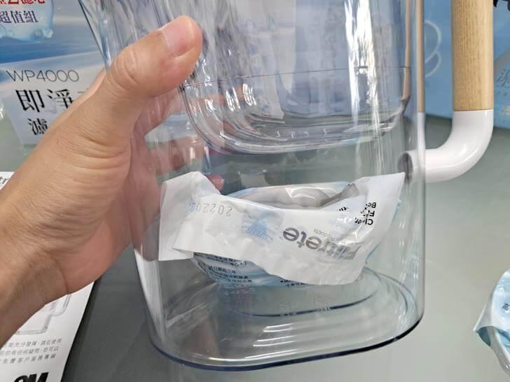 原廠附贈一個濾心在裡面