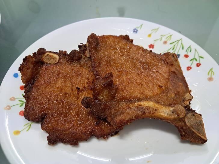 這次炸了兩片大成中一排骨